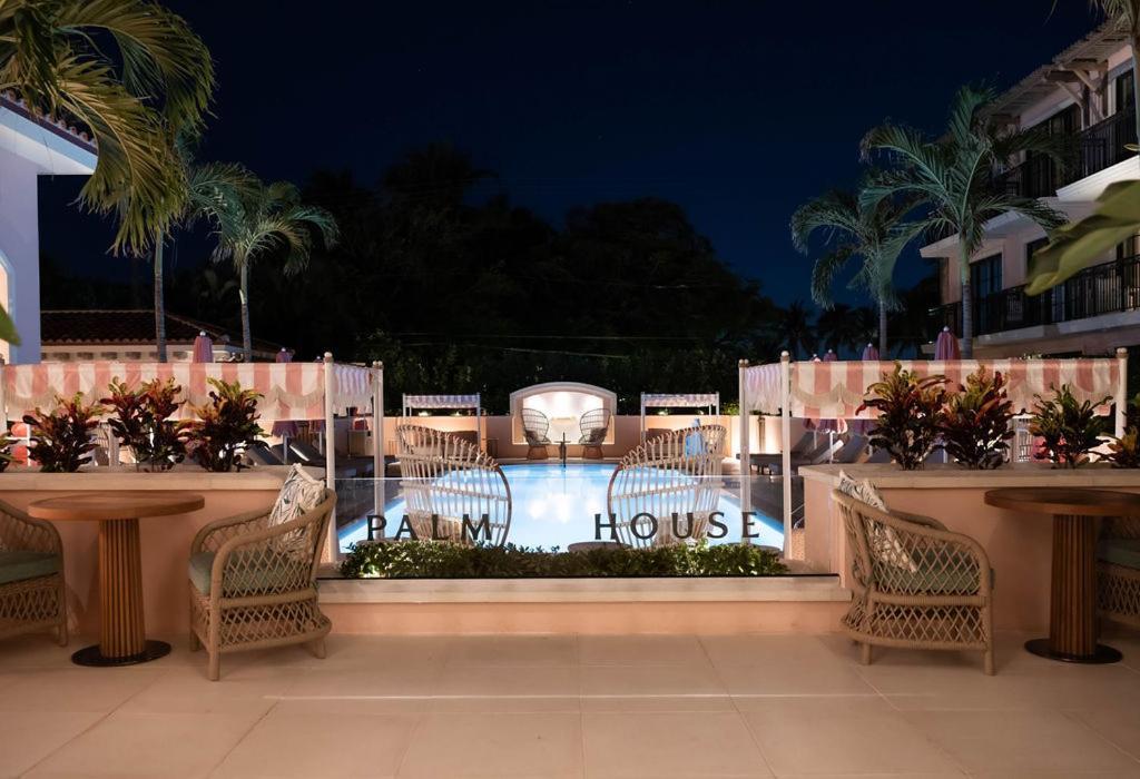 Palm House Hotel Palm Beach Bagian luar foto