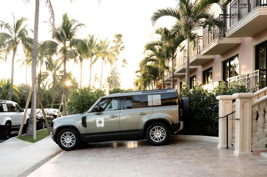 Palm House Hotel Palm Beach Bagian luar foto